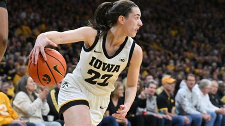Iowa Women’s Basketball Hawkeyes’ Caitlin Clark Named Big Ten Player