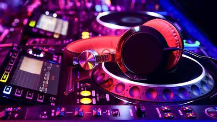 Music Icon in HD Wallpaper