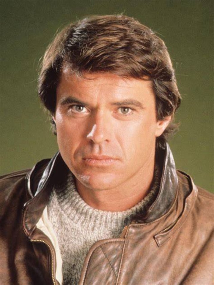 Robert Urich Actor. Cremated, Ashes given to family or friend