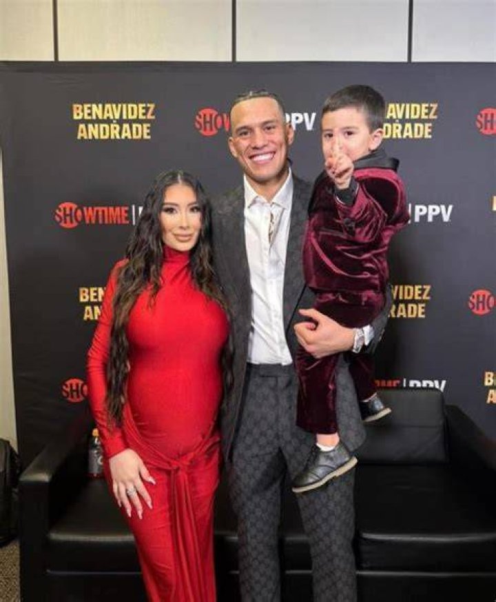 Who Is The Wife Of The Fierce Boxer David Benavidez?